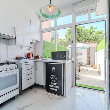 Apartment Terrace & Barbecue In Alameda Downtown